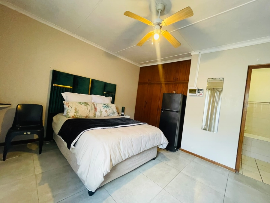 6 Bedroom Property for Sale in Quigney Eastern Cape